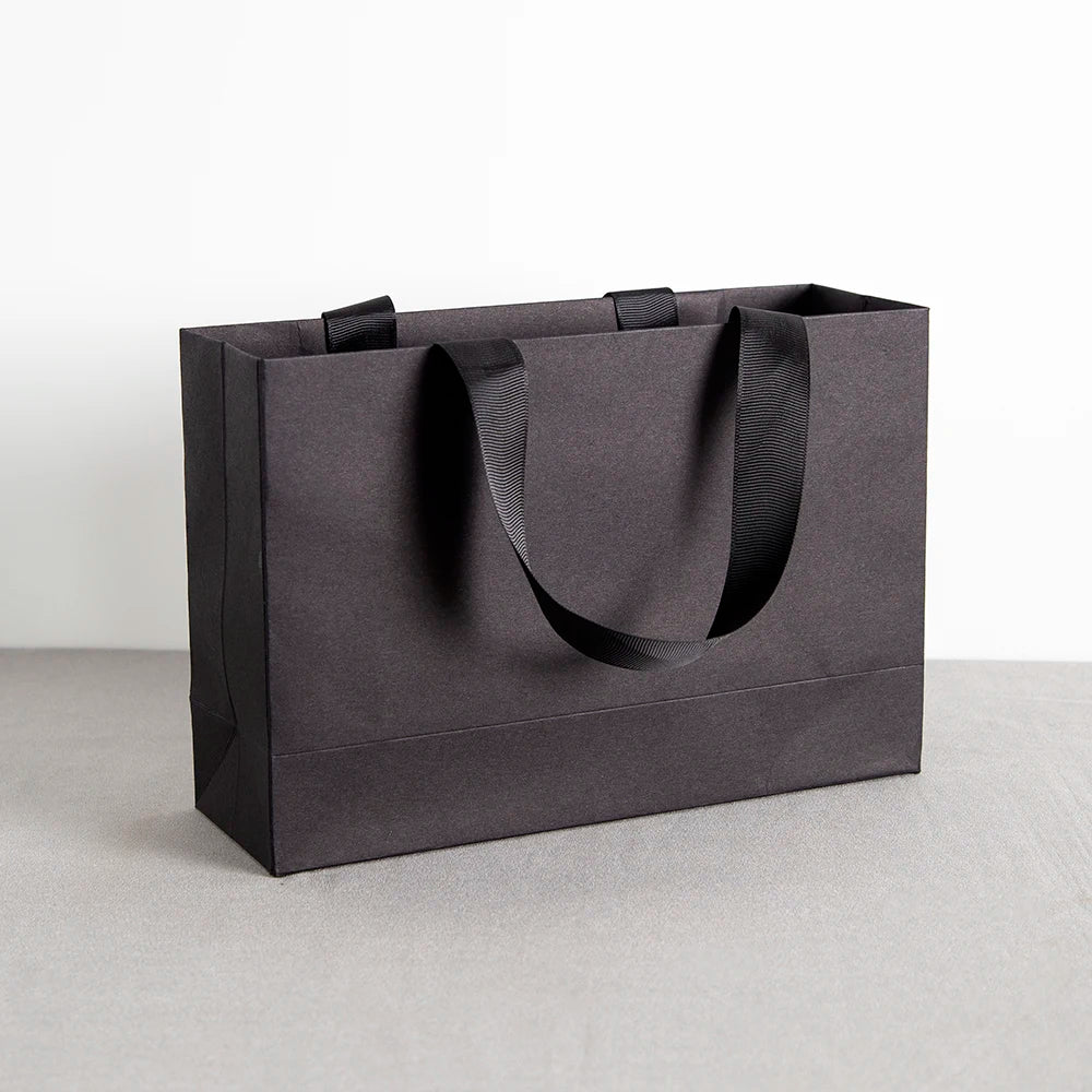 Custom Logo Lovely Paper Shopping Tote Jewelry Bag With Black Ribbon Gift Packaging Makeup Daily Use Carry Boutique Handle Pouch